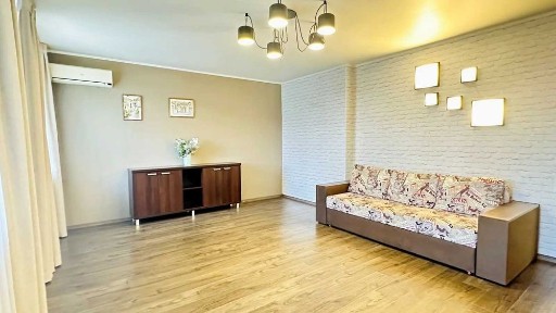 Продам ВЛАСНУ 3-кімнатну квартиру Черемушки/Олексія Вадатурського
