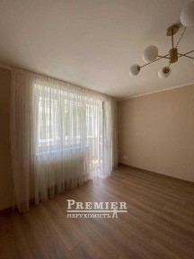 3 кімнатна квартира центр Одеси Стикон цегляний будинок Сонячні панелі, Дерибасівська поряд ремонт 94 кв. м. лоджія