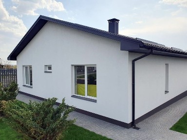 Продам дом с бассейном под отделку Новоалександровка