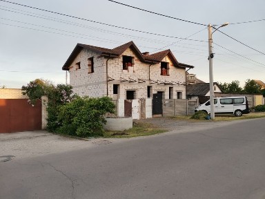 Продам дом на клочко 6.