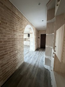 Продам 2-ярусну квартиру з ремонтом. Центр