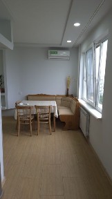 Затишна 3к квартира (65м²) з кухнею-студією біля м. Перемога! Капітальний ремонт