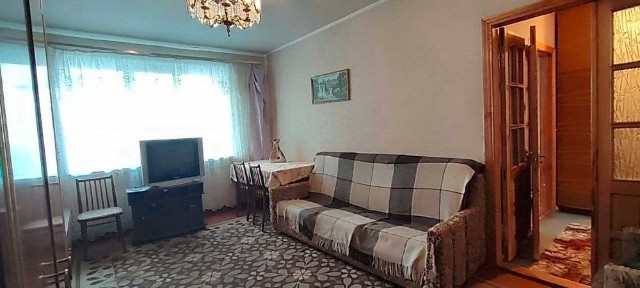 Продам 3х комнатную квартиру улучшенной планировки, в кирпичном доме, в Дергачах
