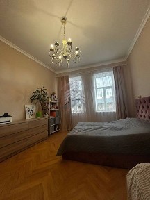 Продаж 2-кімнатної квартири по вул. Личаківська