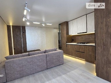 Продаж 3к квартири 100 кв. м на вул. Тролейбусна • ID 34525503