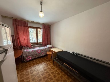 Продаж трикімнатної квартири в Бурштині