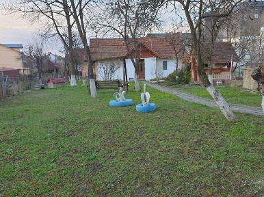 Продається земельна ділянка з будинком в місті Трускавець