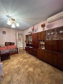 Продаж 2-кімнатної “чешки” | вул. Сергія Колачевського, 144