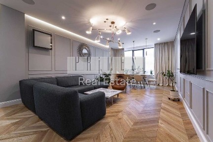 Оренда 4-кімн. квартири, ЖК Skyline вул. Коновальця Євгена, 26а, Печерськ, Центр