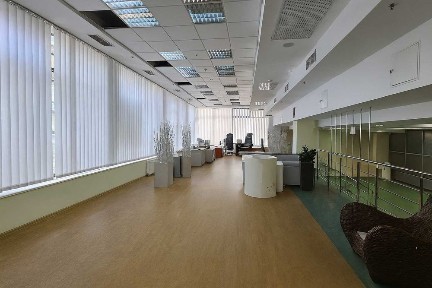 Оренда приміщення 200 м² | Центр | Театральна | Під офіс або виробництво