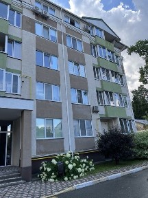Продаж в Бучі квартири з ремонтом !