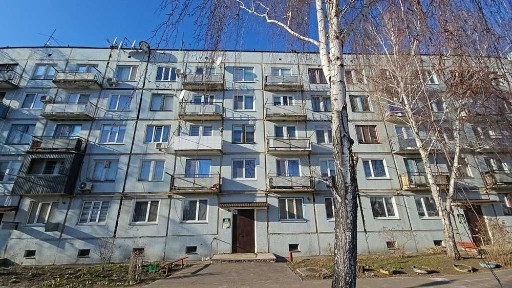 селище Дівички - квартира з ремонтом
