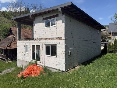 Продаж якісного будинка у с. Канора в горах Карпати