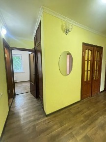 Продаж 2 чешки пр. Центральний