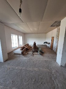 Продам будинок та землю