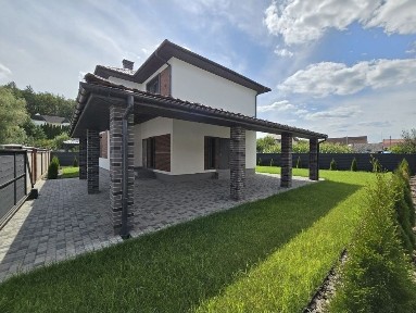 Будинок у містечку 190м2 є газ з новим ремонтом с. Ходосівка Обухівський район поруч Лісники 4 км Київ Чапаївка Віта-Литовська