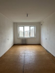 Продажа трехкомнатной квартиры в Киевском районе. Ул. Левитана 101