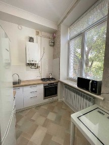 Продам 2 ком. квартиру, ремонт, ул. Канатная, море в пешей доступности