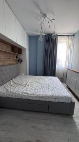 Эксклюзивная 2х комнатная квартира 57кв. м 3/10 Таврический