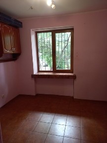 Продається 2-кімнатна квартира в центрі м. Ужгород з можливістю співпраці з державними програмами