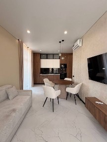 Продаж 1-кімнатної квартири з ремонтом у ЖК Нова Сторожниця, 46,3 м², ліфт