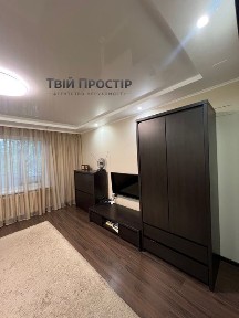 Продаж 3 кімнатної квартири в центрі міста на вулиці Українській