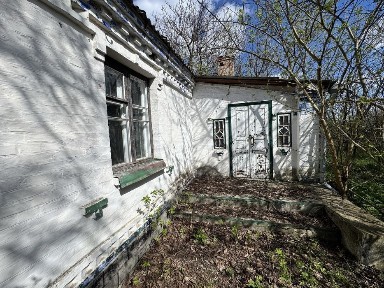 Продам цегляний будинок 1 га, господарство, потрібен ремонт