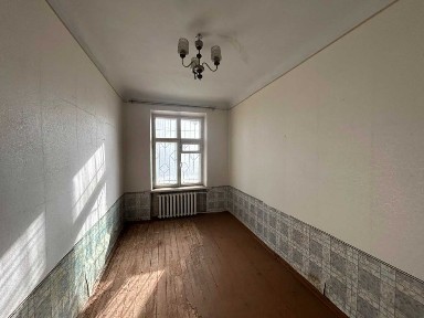 Продаж двокімнатної квартири в Покровському районі