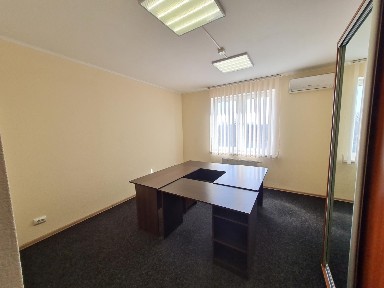 Оренда офіс 69 м. кв. пр-т Академіка Глушкова 9Д Голосіївський метро Іподром Без%