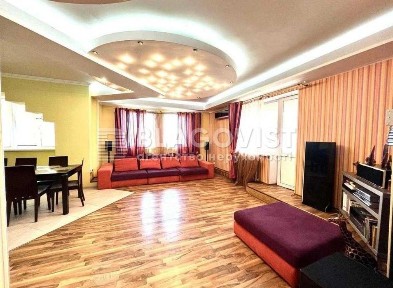 Продається 3-к квартира Дарницький район, вул. Анни Ахматової 13.
