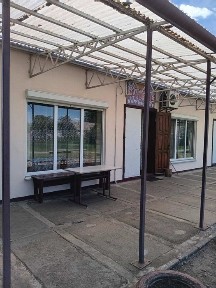 Продам або здам в оренду магазин-кафе