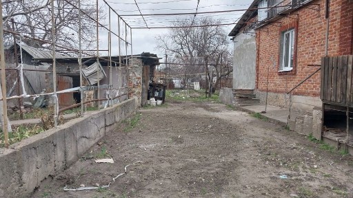 Половина будинку в районі птахокомбінату