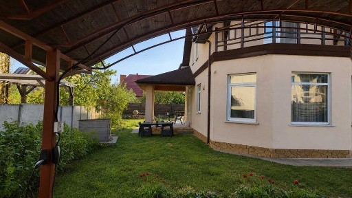 Продаж сучасного будинку 182 м² з басейном, ремонтом, меблями та технікою у курортному Ворзелі