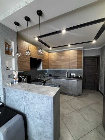Продам 1-комн с новым ремонтом, большая кухня ЖМ Радужный, генератор