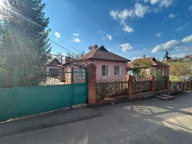 Продаж затишного будинку в Саксаганському районі