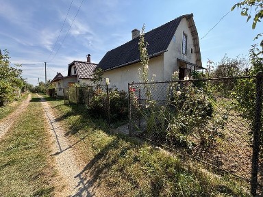Продаж Будинок 20м². Ділянка 6сот. Братківці. Дача. Вода. Світло Сад