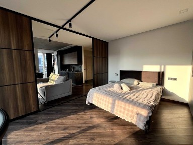 Продаж сучасної квартири-студії ЖК Grand Village