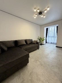 Продаж 2-кімнатна Калуш з новим ремонтом