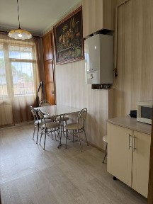 Здам 2 кімнатну квартиру в ближньому центрі