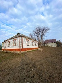 Продається будинок у м. Тальне (вул. Замкова)