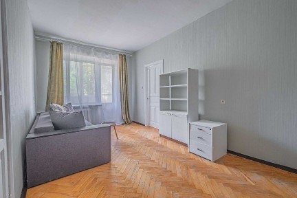 2-кімн. квартира Вавилових вул. 18, 45 м. кв. М. Сирець- 3 хвилини.