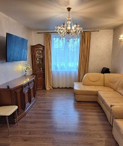 Довг. оренда автономного будинку