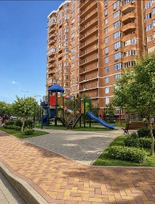 20 минут до центра. Закрытый двор. Квартира с огромным
