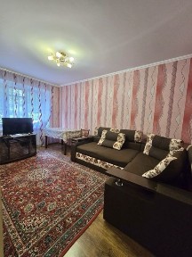 2 кімнатна по проспекту Мира