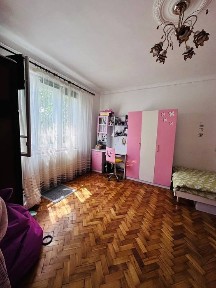 Продаж 3 кімн. Вул. ПЕТЕФІ