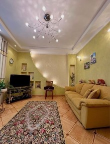 Елітна, 2-рівнева квартира в самому центрі Луцька