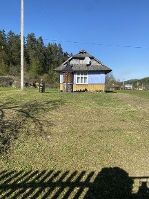 Продам житловий будинок у центрі Шешор, 10 соток