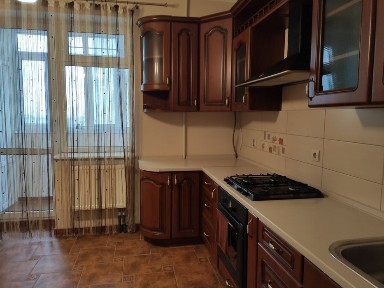 Терміново продам 1-но кімнатну квартиру в новобудові вул. Плугова