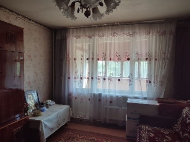 Продам 1 кімнатну кв-ру, 2 поверх на Червоному Камені. ПРЕ