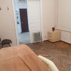 Здам кабінет у студії закрытого типу, косметолог, та